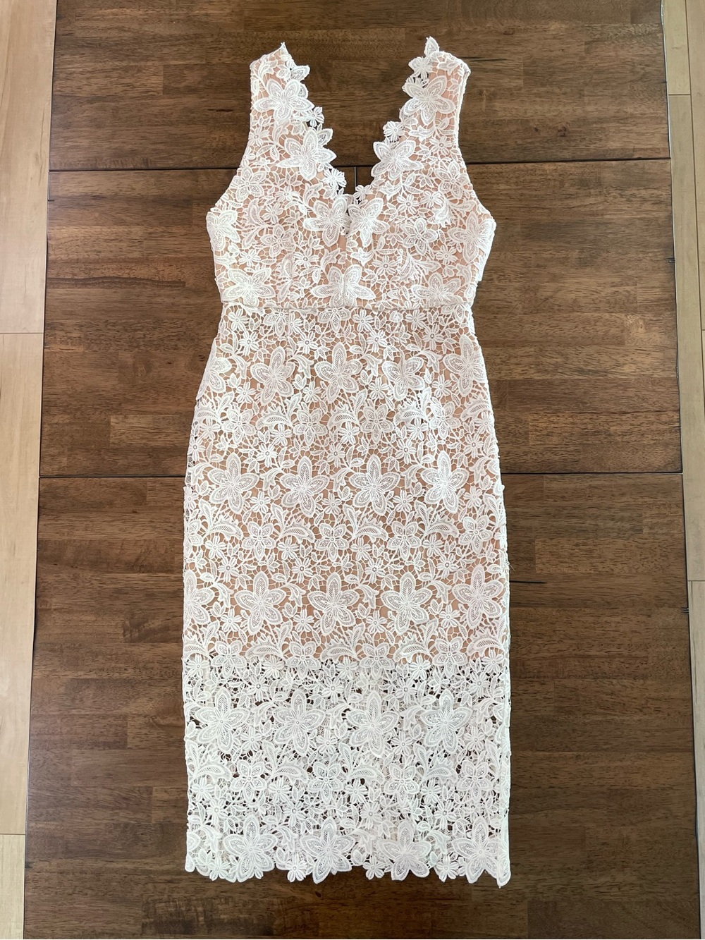 Jill Stuart Sleeveless White Floral Lace Sheath Dress size 8 - Picture 2 of 8
